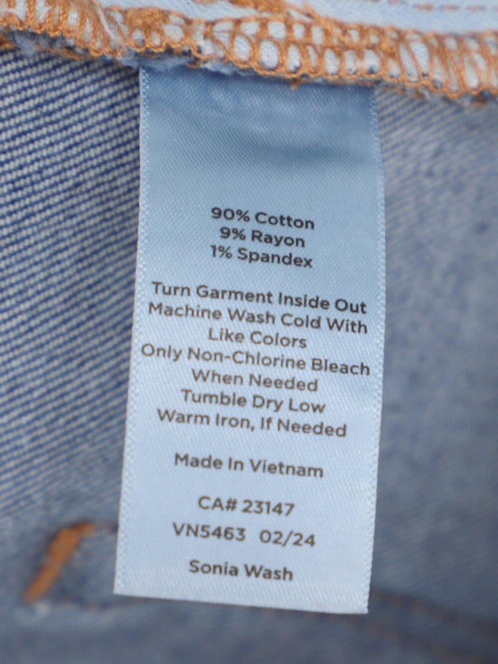 TALBOTS Everyday Relaxed Leg Jeans - Sonia Wash Size 12 - Picture 8 of 8